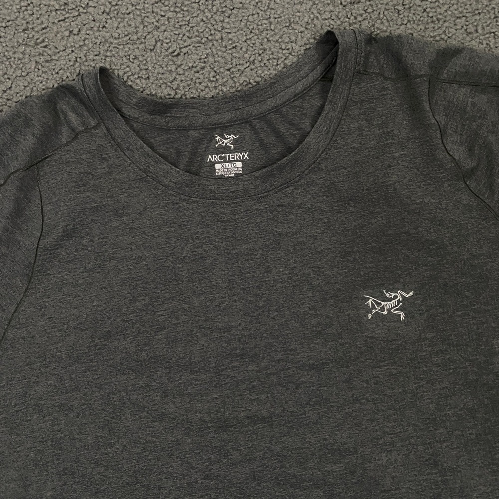 Arc'teryx Cormac SS Crew T-Shirt Mens XL Gray Reflective Performance Base Layer